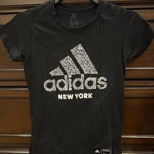 Adidas New York size XS Black T-Shirt